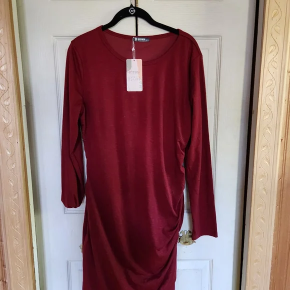 Chic Long Sleeve Red Dress - Picture 6 of 11